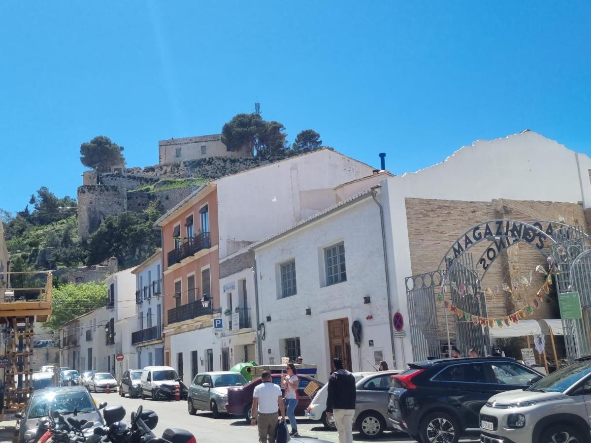En Frente Al Puerto!