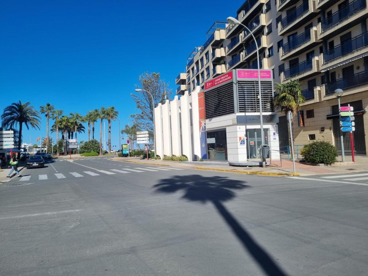 Apartment En Frente Al Puerto! Denia